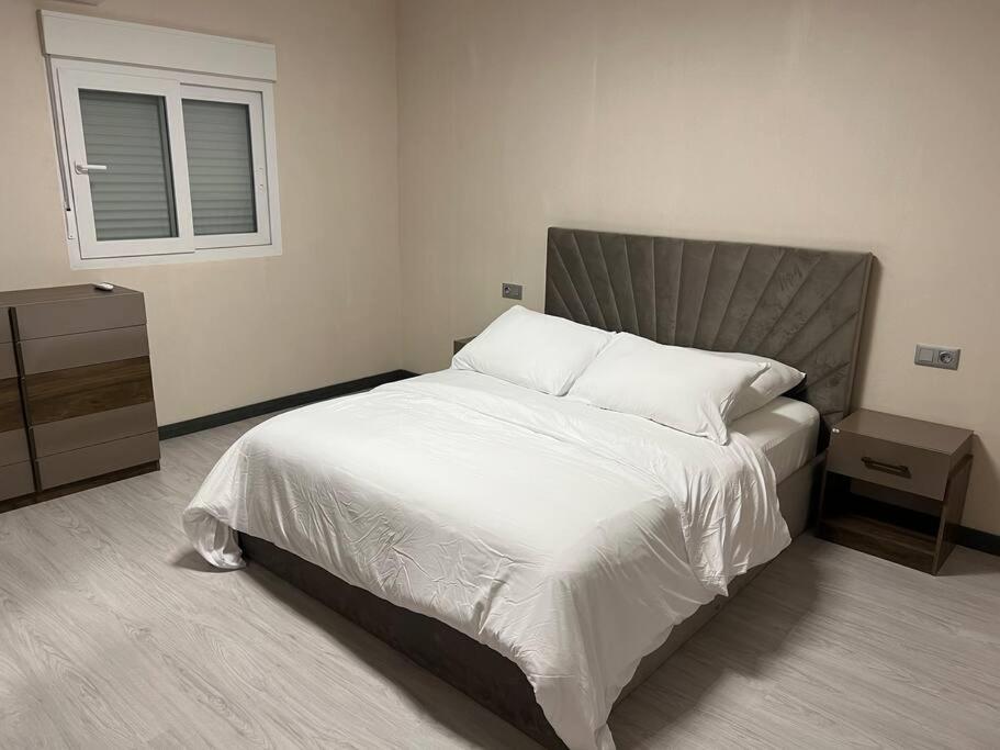 Appartement Cozy Side 2bd Apartment, 150m To The Valencia