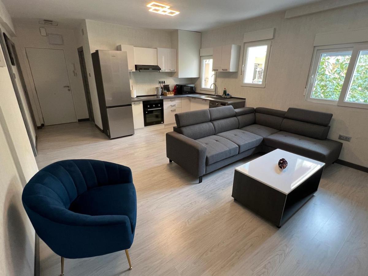 Cozy Side 2bd Apartment, 150m To The Appartement *